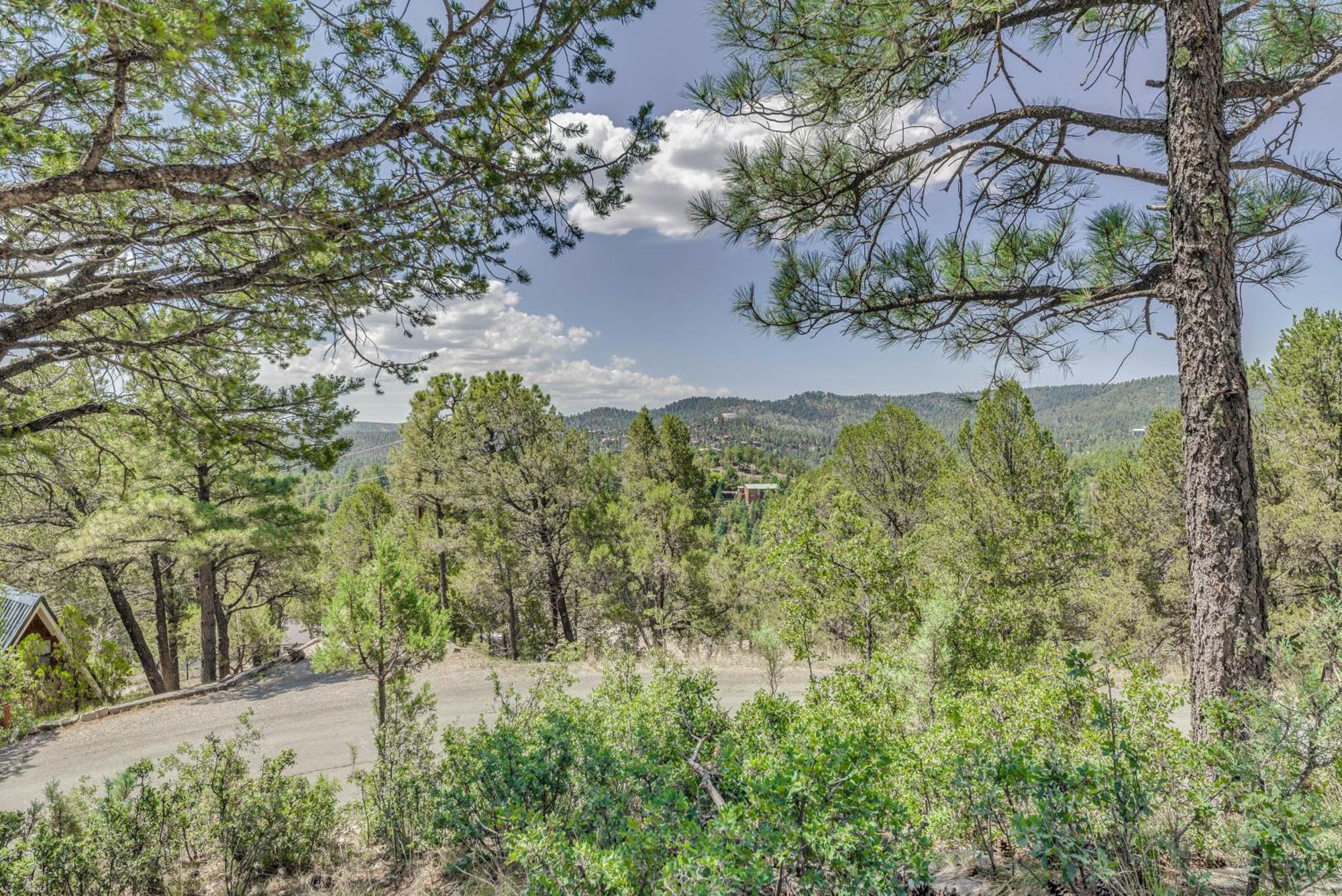 Hillside Haven With Deck Less Than 2 Miles To Dwtn Ruidoso! Exterior photo
